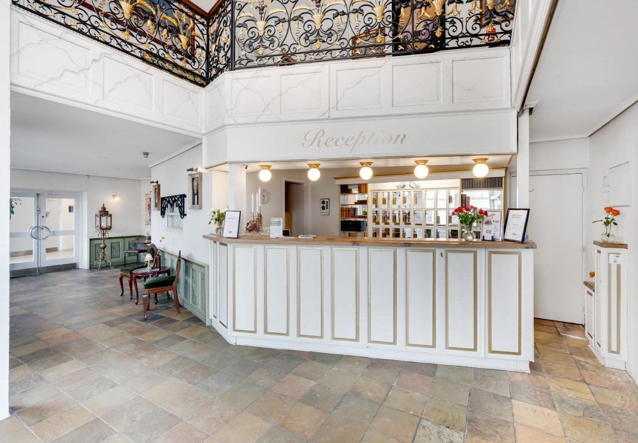 Hotel Hjallerup Kro Buitenkant foto